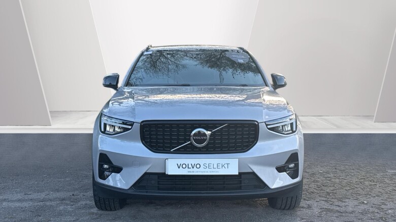 Volvo Xc40 2.0 B4P Plus Dark 5dr AWD Auto Petrol Estate